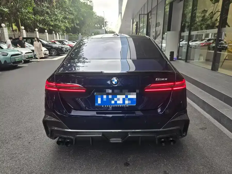 BMW 5 Series BMW 5 Series (Imported) 2024 530i Exclusive M Sport Package 2025 — миниатюра 5