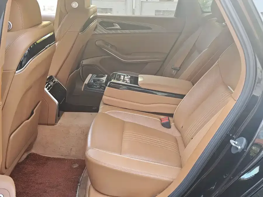 Hongqi H9 Hongqi H9 2022 2.0T Zhilian Qichang Edition 2022 — миниатюра 4
