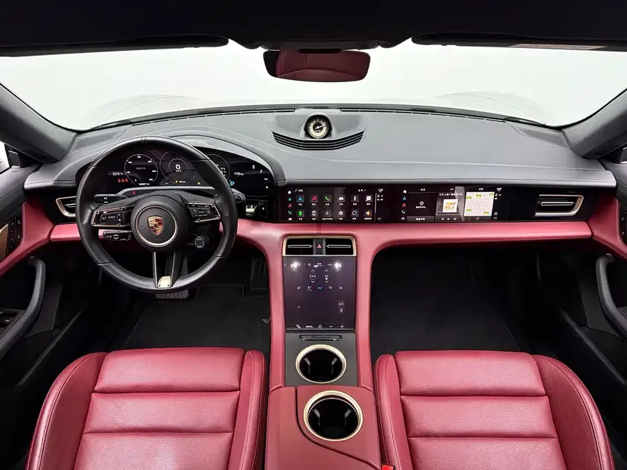 Porsche Taycan Taycan 2024 Taycan 4 Cross Turismo 2024 — миниатюра 2
