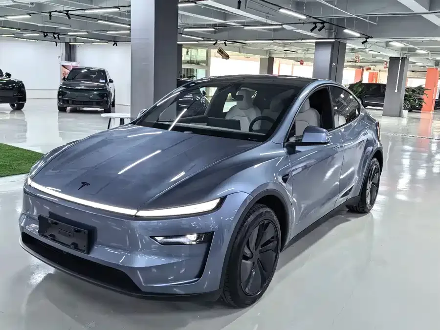 Tesla Model Y 2026