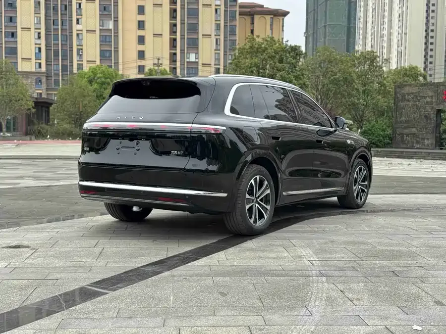 AITO M7 Wenjie M7 2026 Extended Range Max Version 6-Seater (192-line LiDAR) 2026 — миниатюра 2
