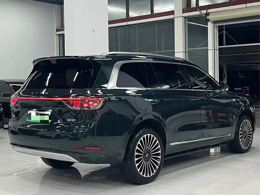 AITO M9 Wenjie M9 2025 Extended Range Ultra Edition 52kWh 6-Seat Version (192-line LiDAR) 2025 — миниатюра 4
