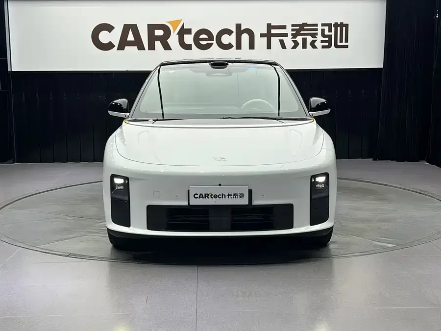 Li Auto i6 Li Auto i6 2025 AWD Standard Edition 2026 — миниатюра 3