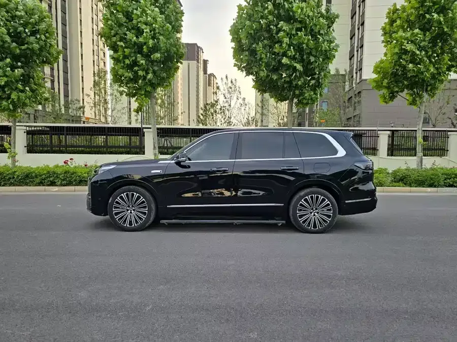 Geely Galaxy M9 Galaxy M9 2025 210km/h AWD Navigator Edition 2025 — миниатюра 2
