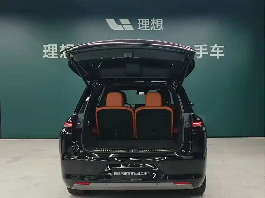 Li Xiang L8 Ideal L8 2025 Max Smart Renewal Edition 2025 — миниатюра 5