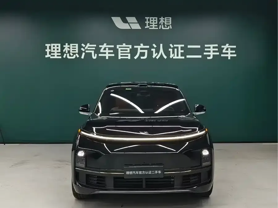 Li Xiang L8 2025