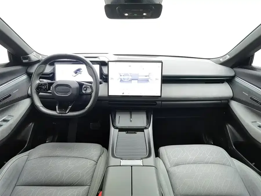 Lynk & Co 08 EM-P Lynk & Co 08 EM-P 2023 220km 4WD performance Halo 2024 — миниатюра 2