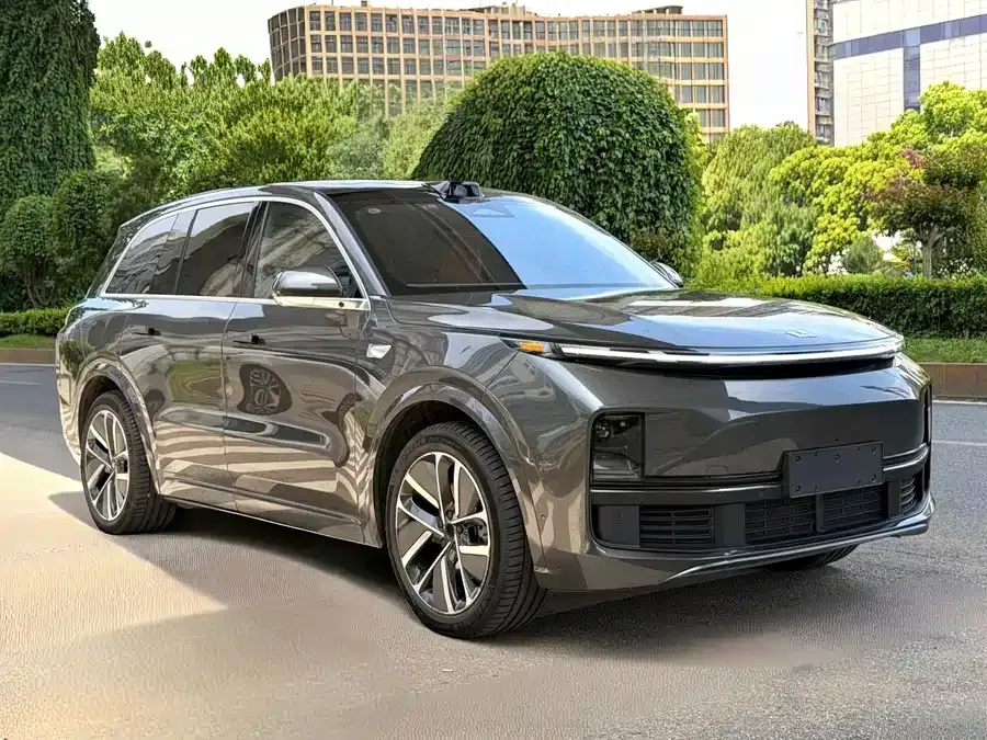 Li Xiang L8 2025