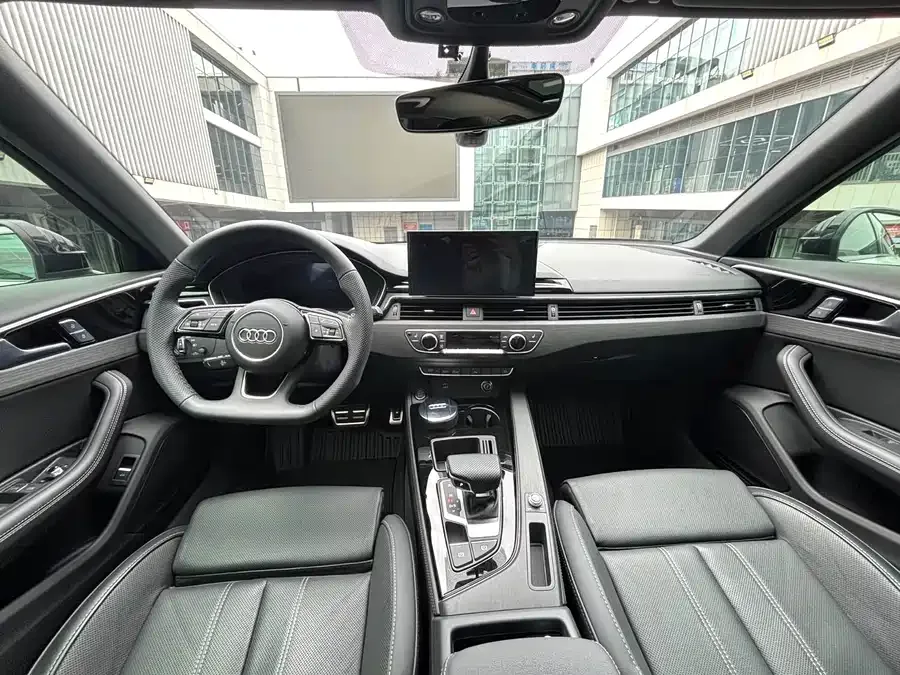 Audi a4 l 2024 40 TFSI luxury and dynamic model 2023 — миниатюра 2