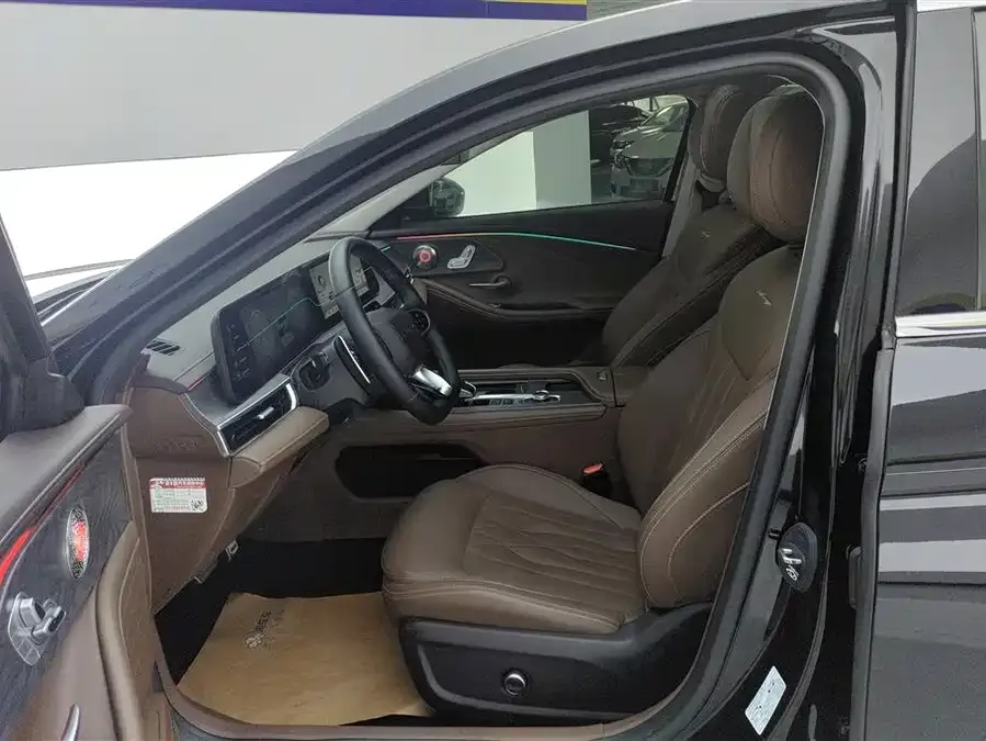 Chery Arrizo 8 Arrizo 8 2023 High Energy Edition 2.0T DCT 2023 — миниатюра 3