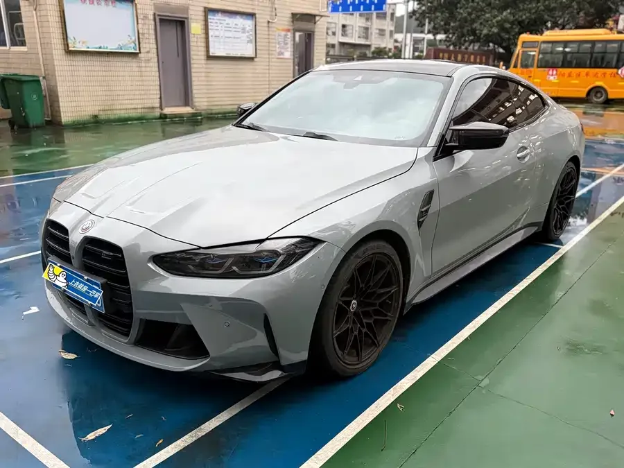 BMW M4 2022