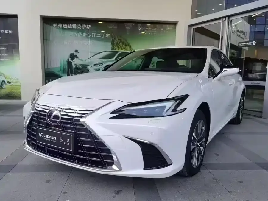 Lexus ES 2025 200 Premium Edition 2026 — фото 1, купить с доставкой в Москву