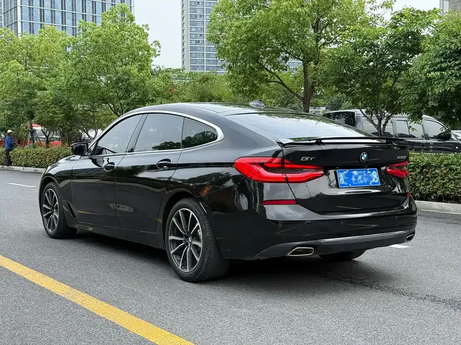 BMW 6 Series GT 2022 630i Luxury Design Package 2024 — миниатюра 2
