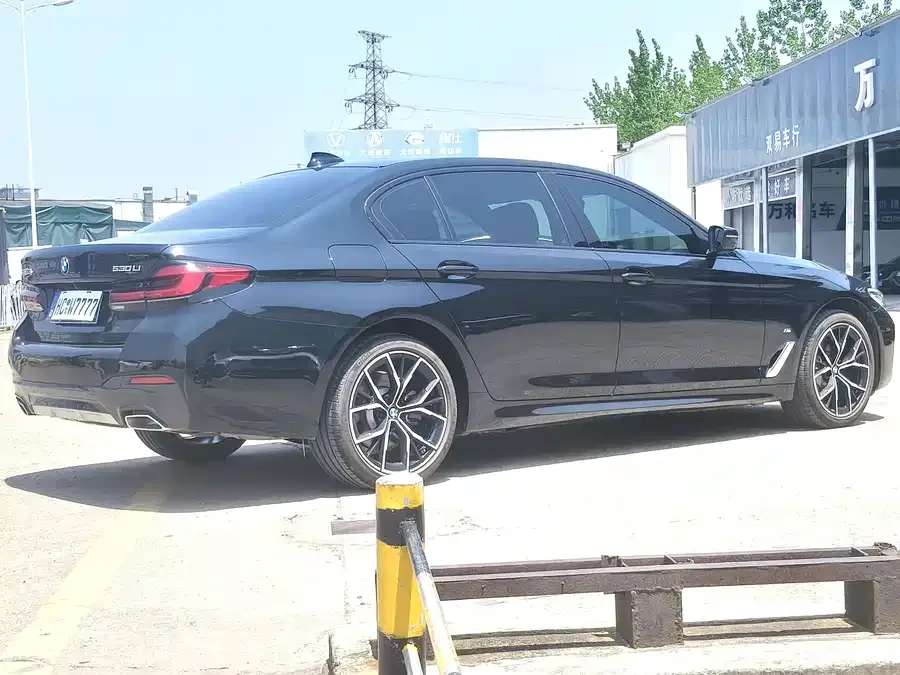 BMW 5 Series BMW 5 Series 2023 530Li Exclusive M Sport Package 2023 — миниатюра 5