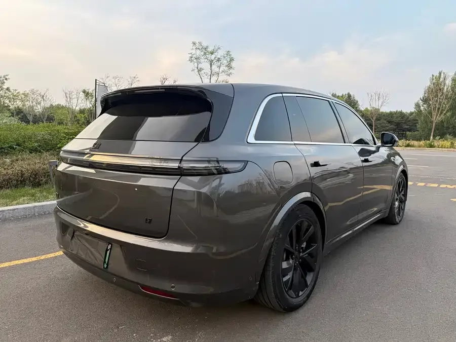 Li Xiang L7 Ideal L7 2023 Pro 2023 — миниатюра 3