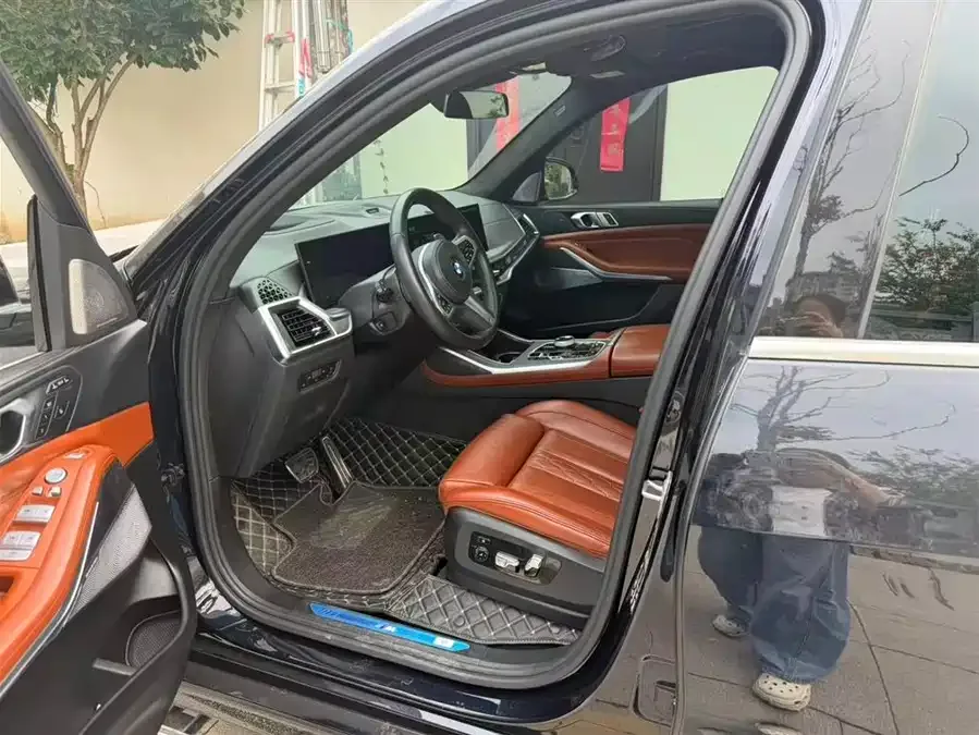 BMW X7 2023 xDrive40i Exclusive M Sport Package 2023 — миниатюра 4