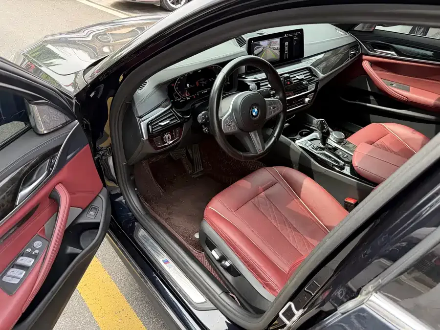BMW 5 Series BMW 5 Series 2022 facelift 525Li M sports package 2023 — миниатюра 2