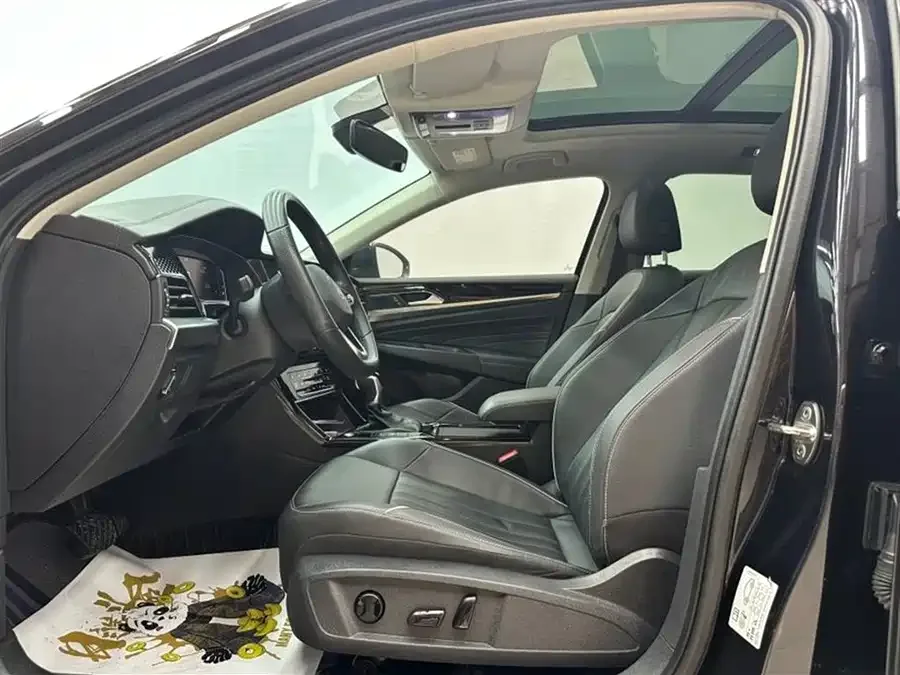 Volkswagen Passat Passat 2023 facelift 330TSI Elite Edition 2023 — миниатюра 4