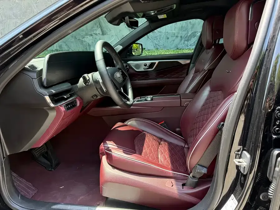Cadillac CT6 2023 28T Premium Edition 2024 — миниатюра 3