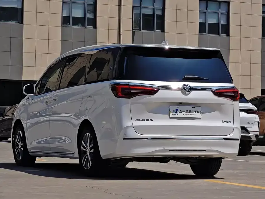 Buick GL8 2023 ES Lu Zun Comfort Edition 2024 — миниатюра 2