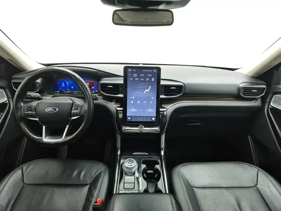 Ford Explorer Explorer 2020 EcoBoost 285 4WD Titanium Edition 7 Seaters 2022 — миниатюра 2