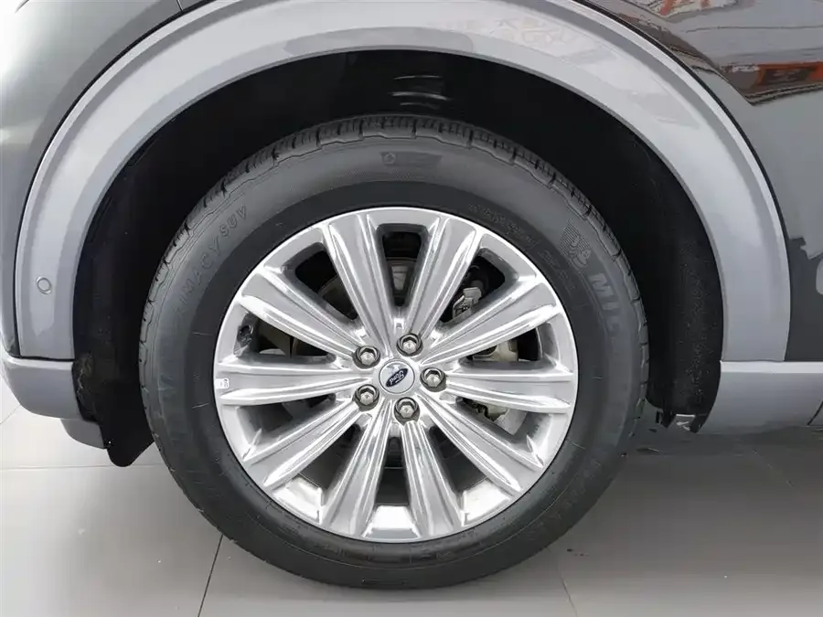 Ford Explorer Explorer 2020 EcoBoost 285 4WD Titanium Edition 7 Seaters 2022 — миниатюра 5