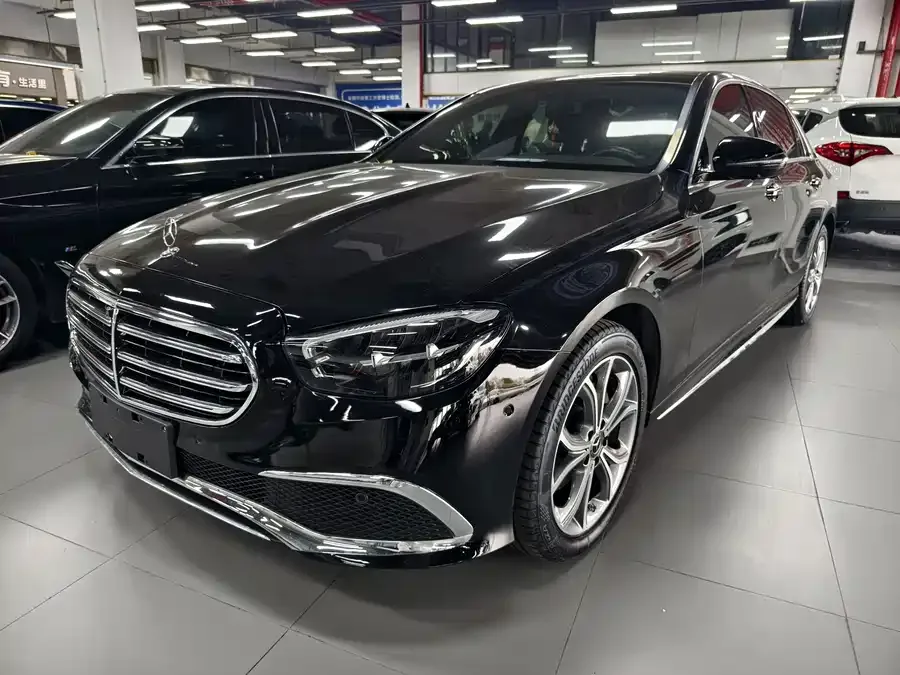 Mercedes-Benz E-Class 2023