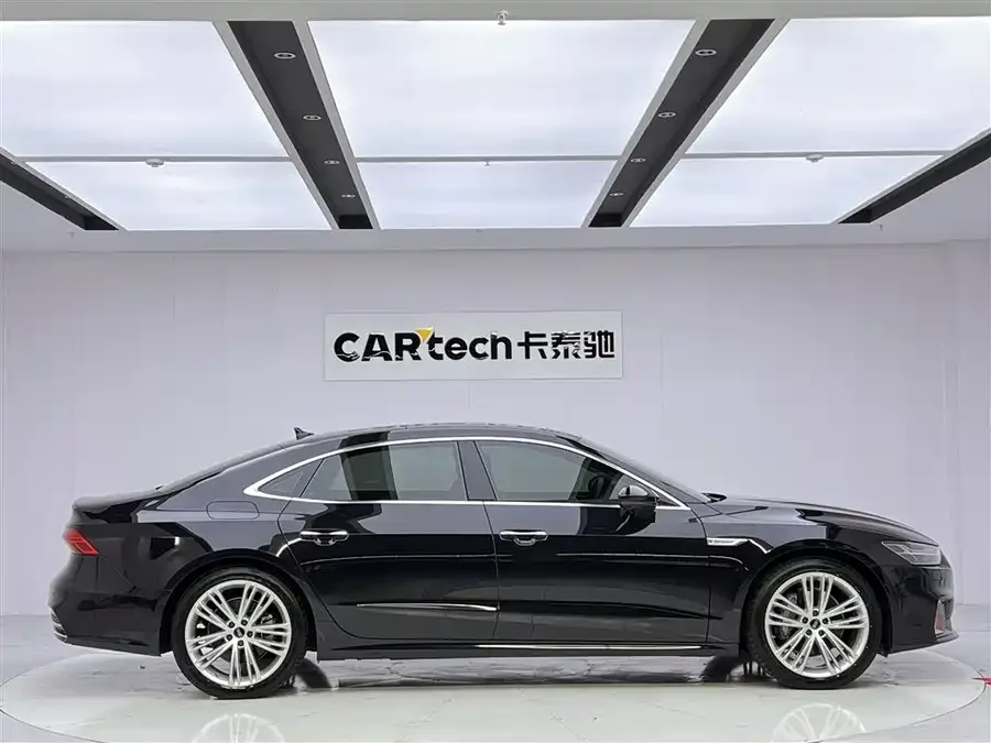 Audi A7L 2024 45 TFSI quattro Luxury Edition 2024 — миниатюра 2