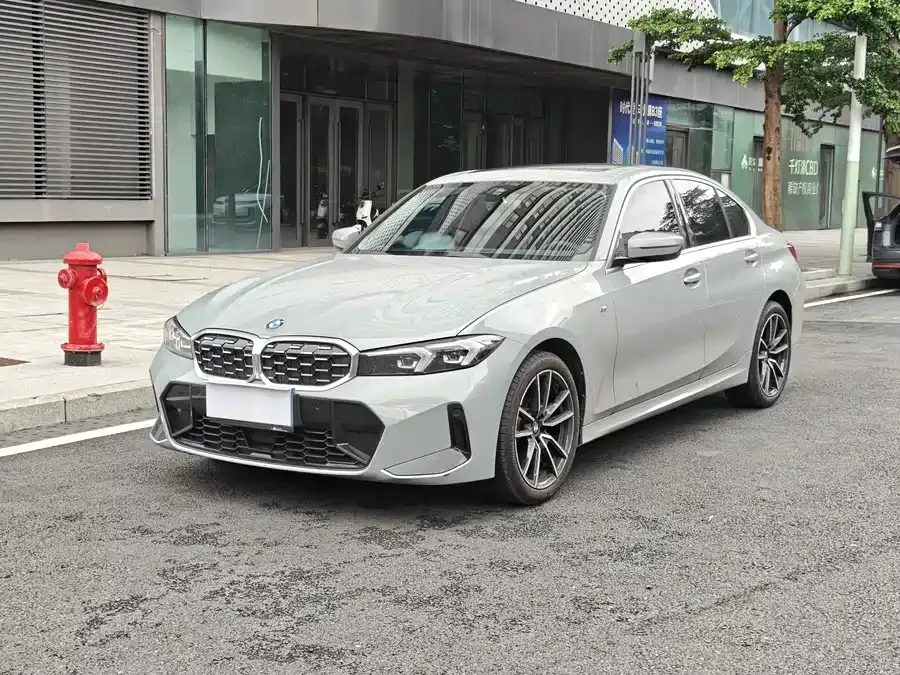 BMW 3 Series 2025