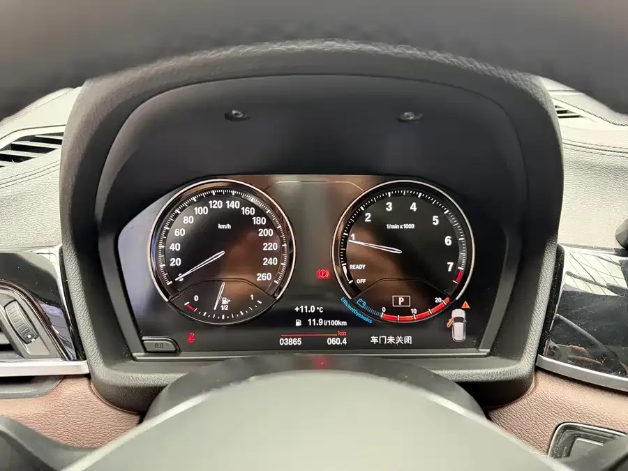 BMW X1 2022 sDrive20Li Fashion Edition 2023 — миниатюра 2