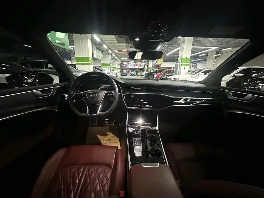 Audi A7L 2022 45 TFSI quattro S-line Black Warrior Edition 2022 — миниатюра 2