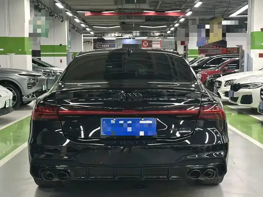 Audi A7L 2022 45 TFSI quattro S-line Black Warrior Edition 2022 — миниатюра 3
