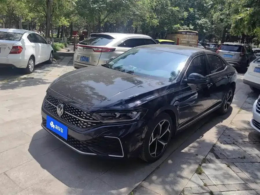 Volkswagen Passat Passat 2023 facelift 330TSI Star Elite Edition 2023 — фото 1, купить с доставкой в Москву
