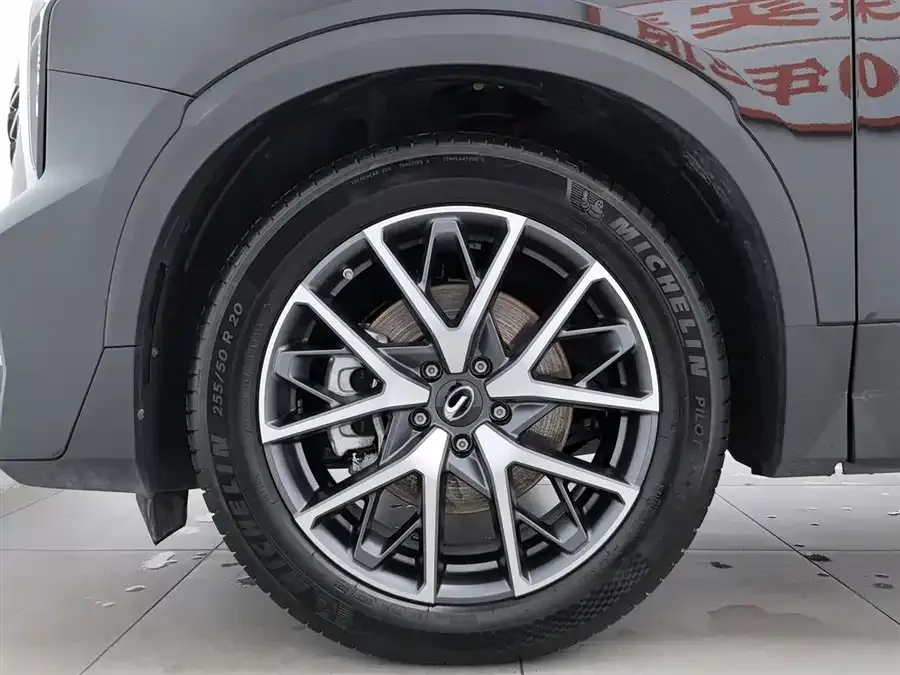 GAC Trumpchi GS8 Trumpchi GS8 2025 Pilot Series 2.0TGDI 2WD Luxury Edition 5 Seaters 2025 — миниатюра 5