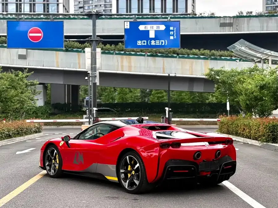 Ferrari SF90 Spider SF90 2020 3.9T V8 Stradale 2023 — миниатюра 3