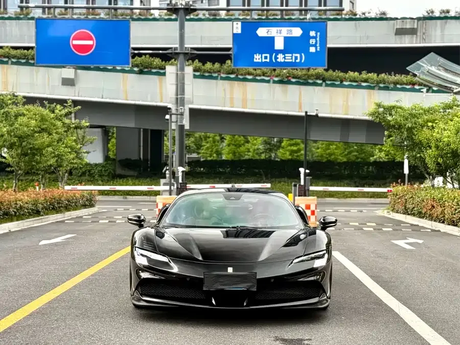 Ferrari SF90 Spider 2024