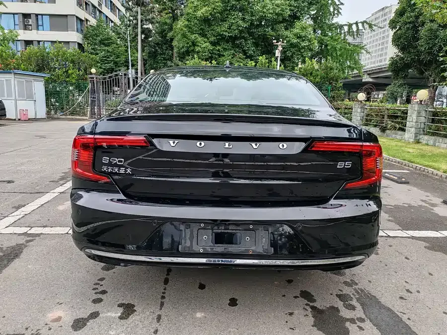 Volvo S90 2024 B5 Luxury Edition 2024 — миниатюра 2