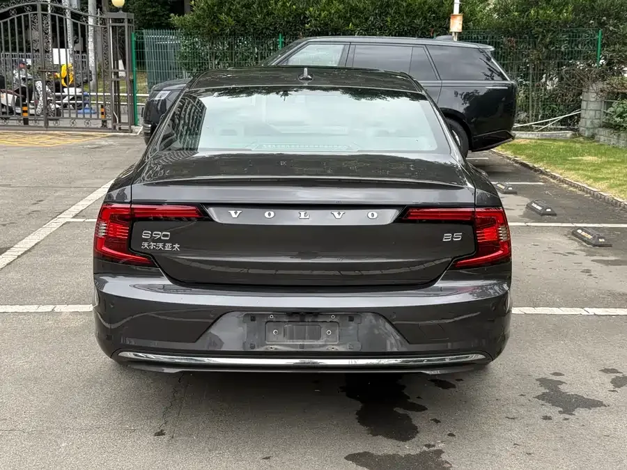 Volvo S90 2024 B5 Luxury Edition 2024 — миниатюра 4
