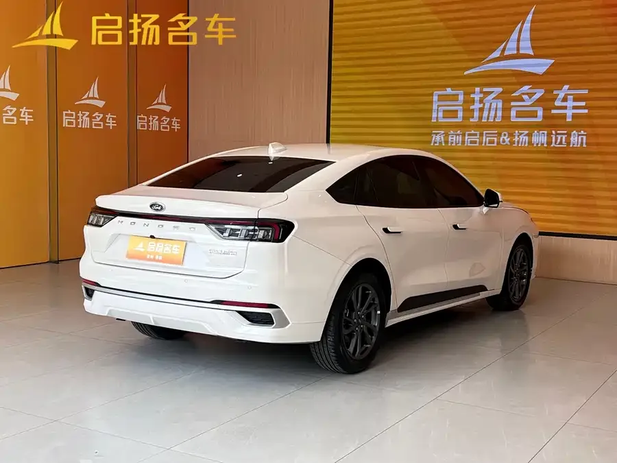 Ford Mondeo Mondeo 2025 1.5T EcoBoost Luxury Edition 2025 — миниатюра 4