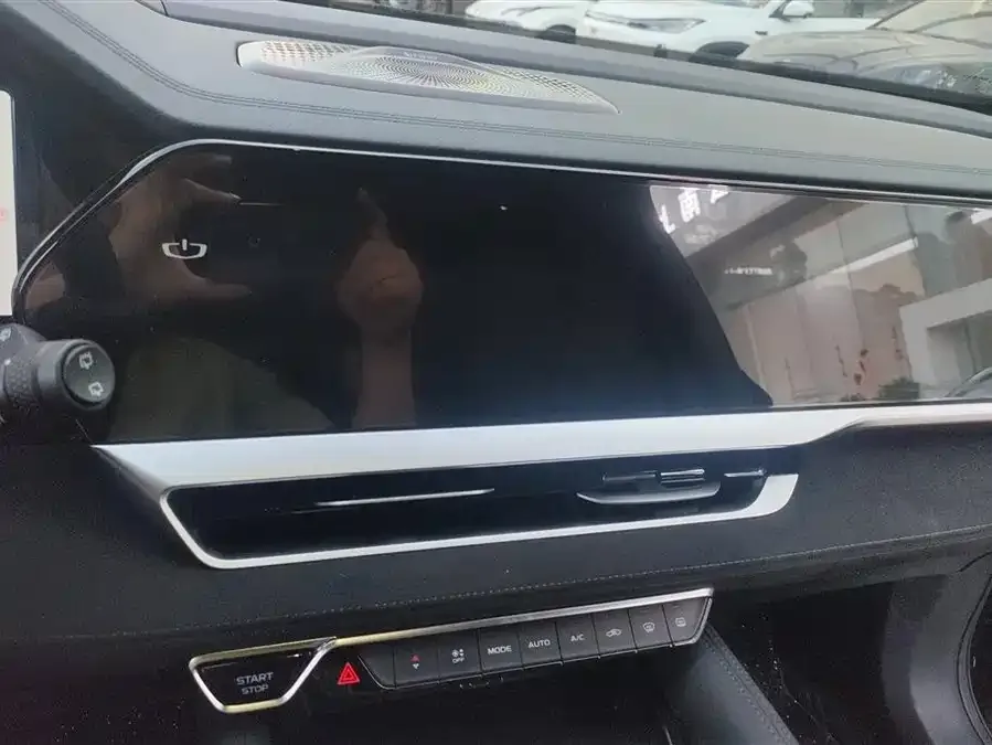 Geely Monjaro Xingyue L 2024 2.0TD High Power Automatic 2WD Skyline Edition 2024 — миниатюра 4