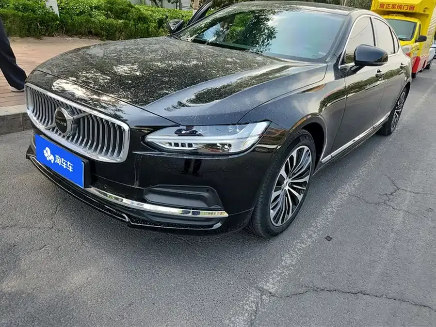 Volvo S90 2023