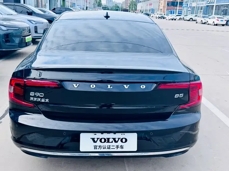 Volvo S90 2024 B5 Zhiyuan Luxury Edition 2023 — миниатюра 2