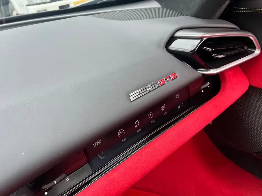 Ferrari 296 Ferrari 296 2021 3.0T V6 GTB 2023 — миниатюра 5