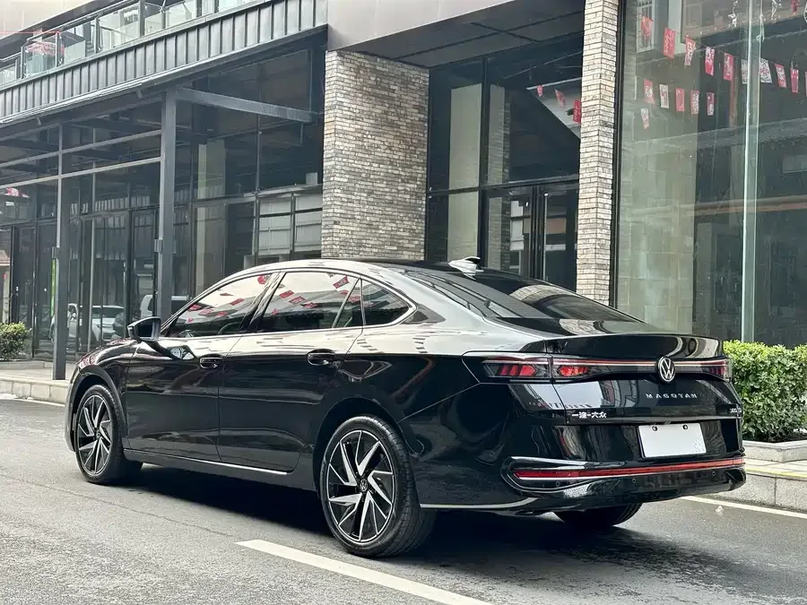 Volkswagen Magotan Magotan 2024 380TSI DSG Premium Edition Big Magotan Package 2025 — миниатюра 3