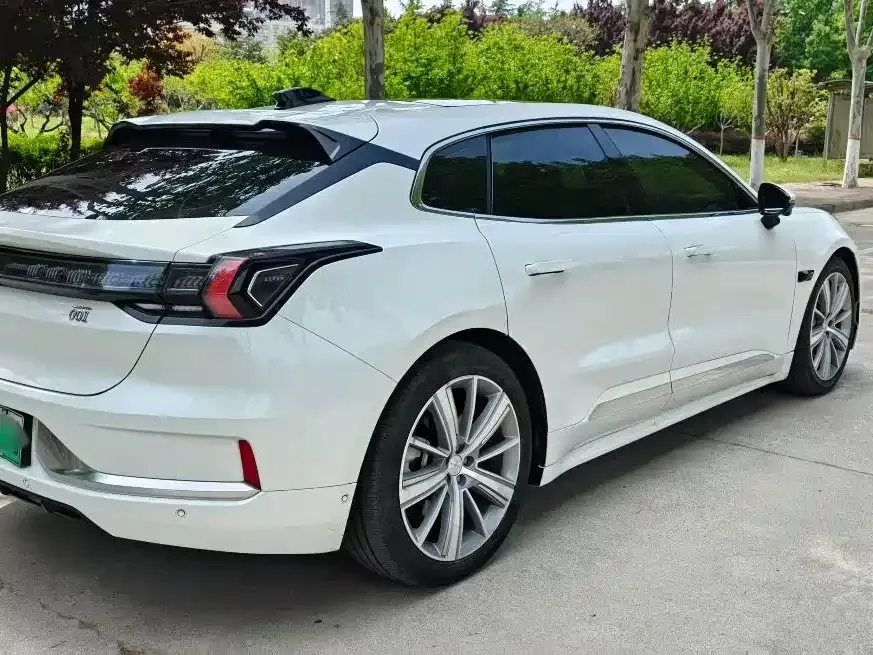 Zeekr 001 Zeekr 001 2023 ME version 100kWh 2023 — миниатюра 3