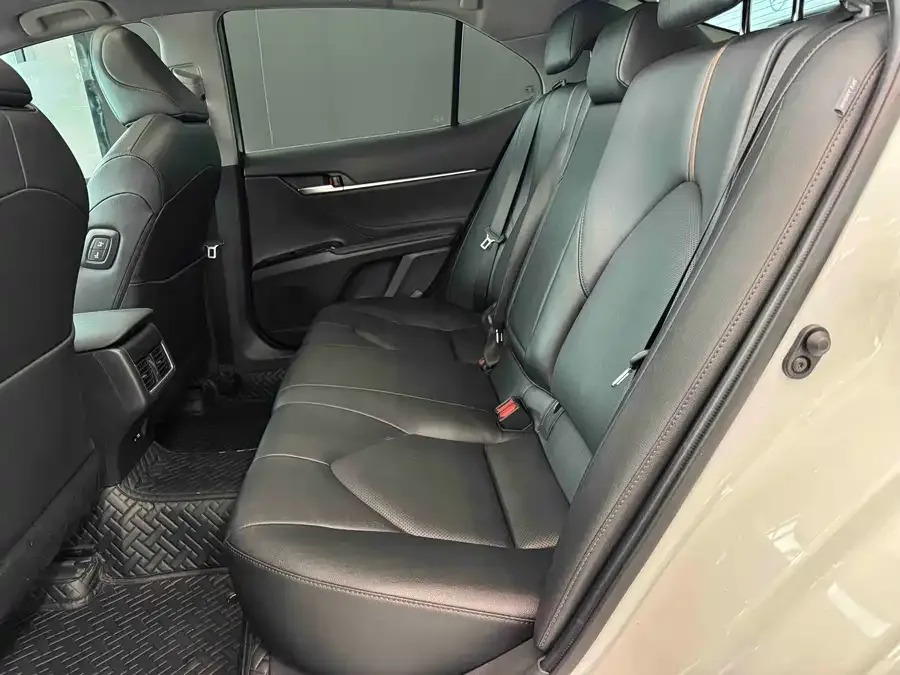 Toyota Camry Camry 2021 2.5G Deluxe Edition 2023 — миниатюра 5