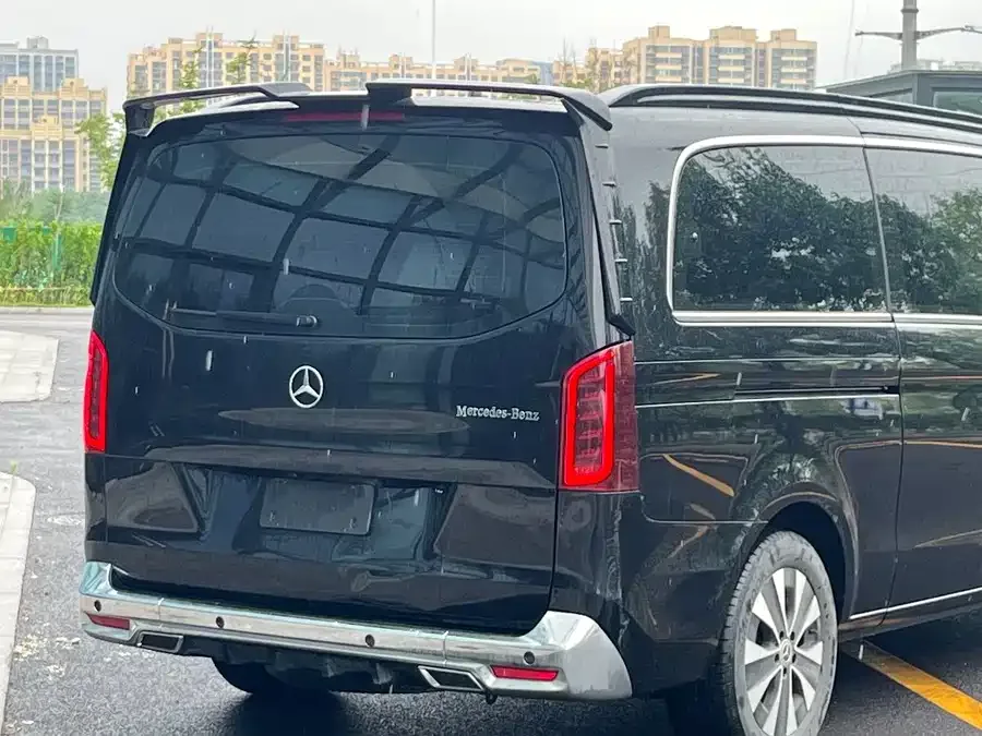 Mercedes-Benz Vito Vito 2023 2.0T Elite Edition 7 Seaters 2024 — миниатюра 3