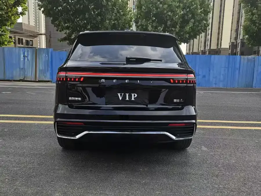 Geely Monjaro Xingyue L 2025 Dongfangyao 2.0TD Automatic Star-gazing Edition 2025 — миниатюра 5