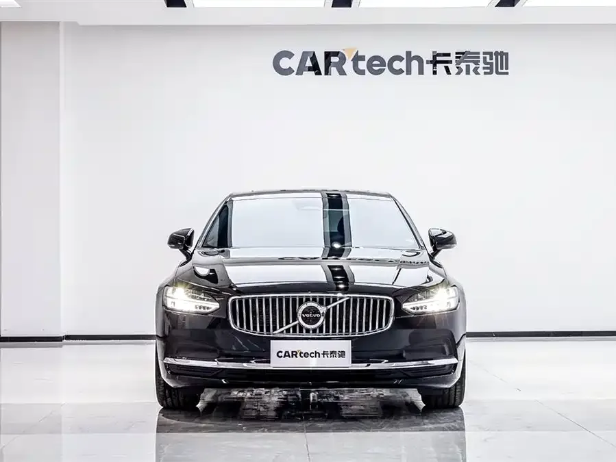 Volvo S90 2024 B5 Luxury Edition 2025 — фото 1, купить с доставкой в Москву