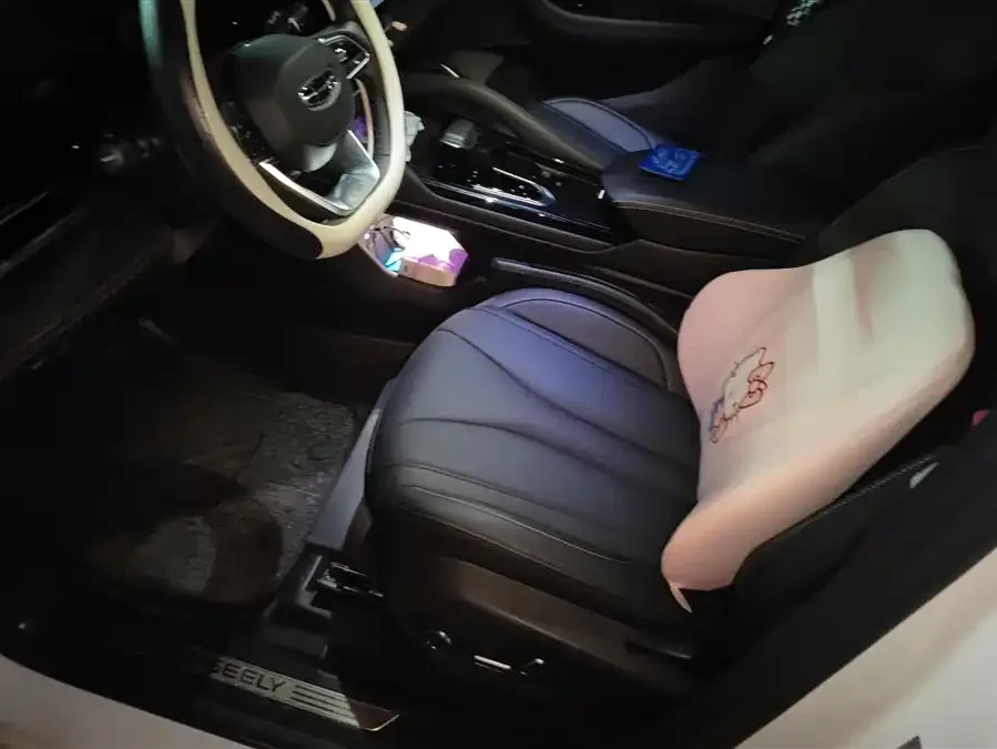 Geely Monjaro Xingyue L 2024 2.0TD DCT EVO 2WD Changfeng Edition 2024 — миниатюра 3